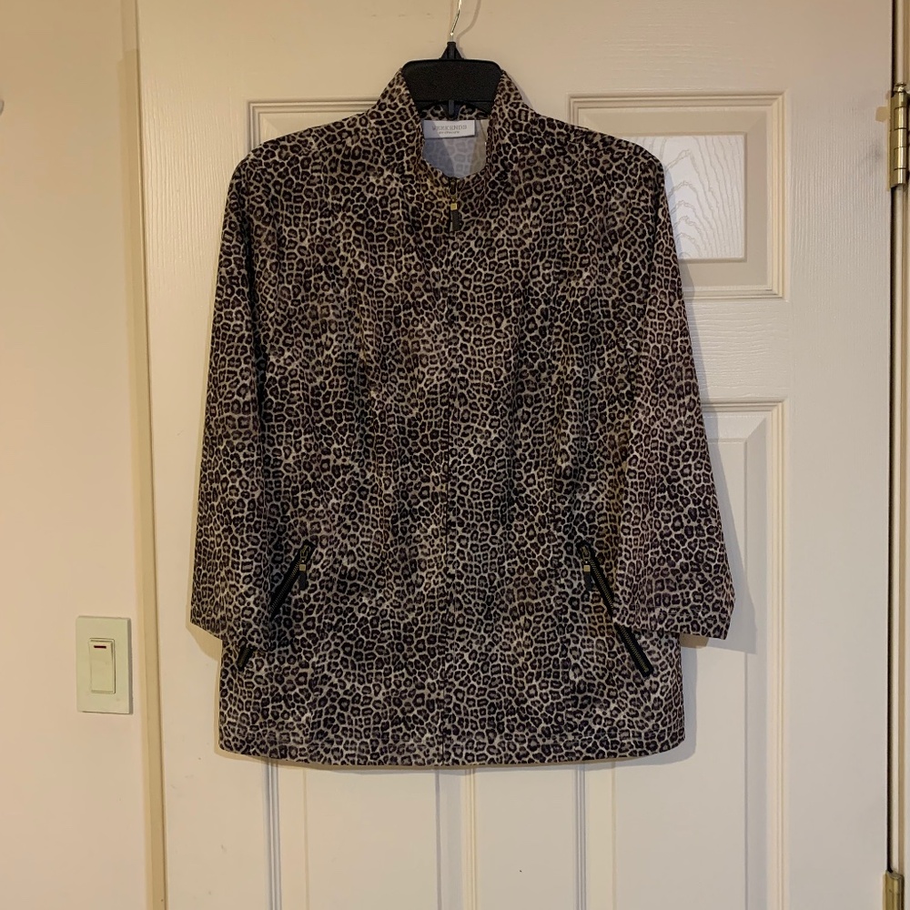 Weekends by Chico’s Brown/Tan Leopard Print Jacket sz 1